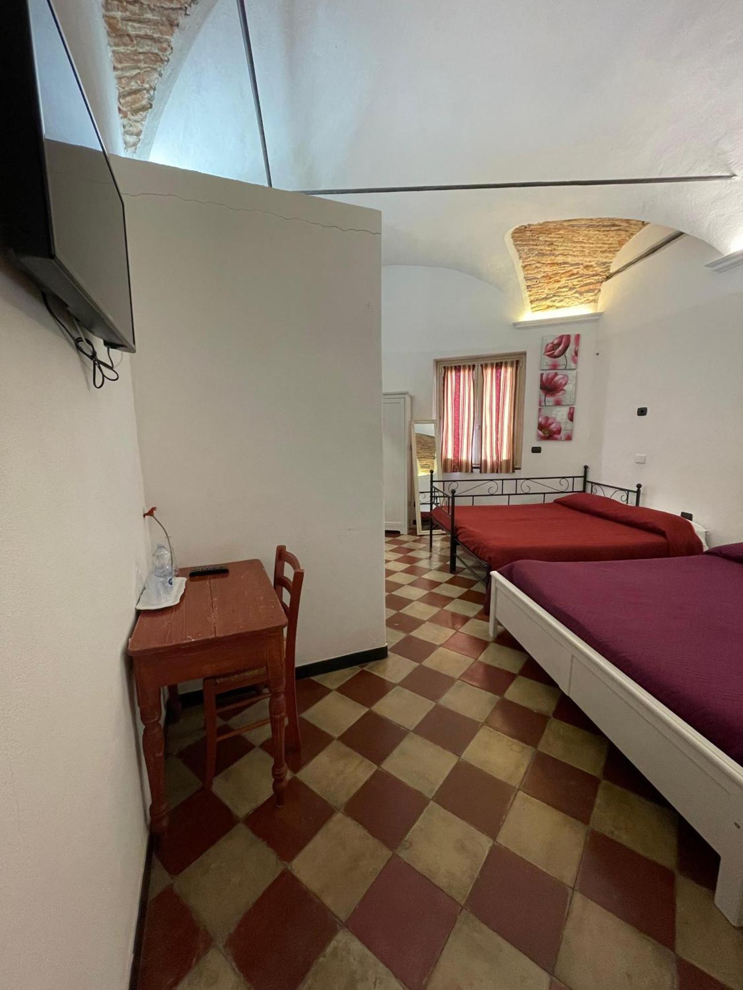 Ca' Du Batan Bed & Breakfast Споторно Стая снимка